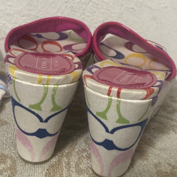 Coach wedge👡7.5+Zip Wallet🔑⛓+Loungefly/Disney👑Princess bag💕 - Picture 6 of 17